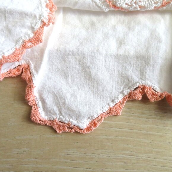 Vintage Handmade Crochet Standard Pillowcase Peach White Floral Lace Trim Design - Picture 3 of 10